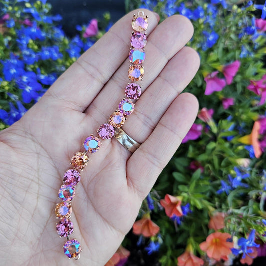 Feminine Gem Bracelet | Stöd bröstcancer