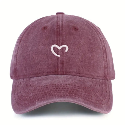 Embroidered Heart Hat | Stöd Bröstcancer