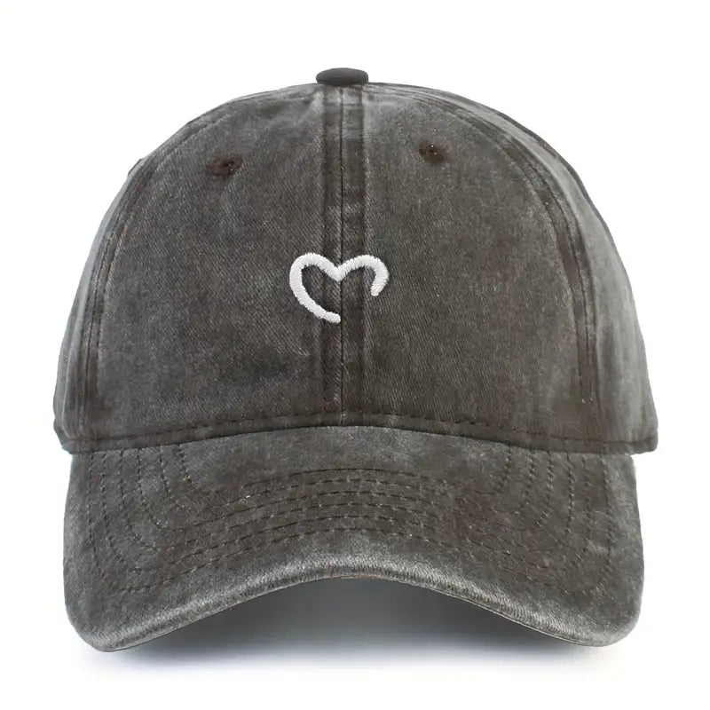Embroidered Heart Hat | Stöd Bröstcancer