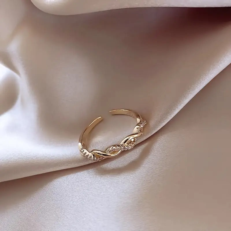 Elegance Twisted Ring | Stöd Bröstcancer